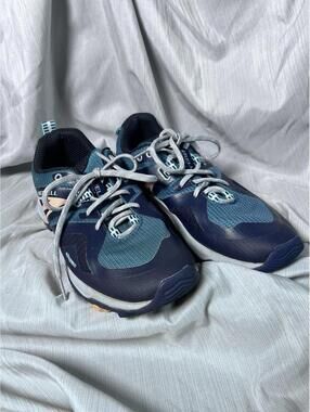 Merrell Womens Sneakers Flex 2 sz 8  Waterproof Hiking Outdoors Worn Once